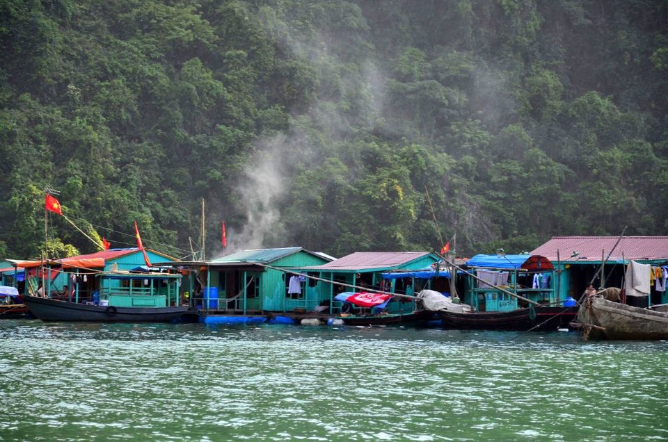 Floating fishing village