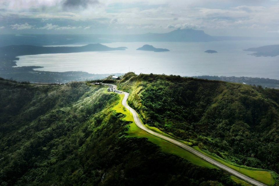 Taal Volcano and Tagaytay / view from the top
