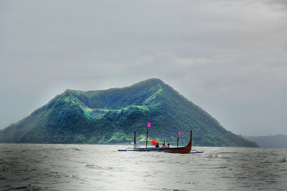 Sailing around the Volcano Island, province of Batangas