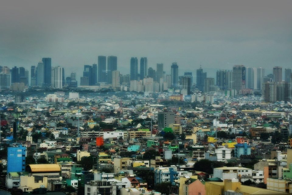 Panoramic View of poor and rich districts of Manila