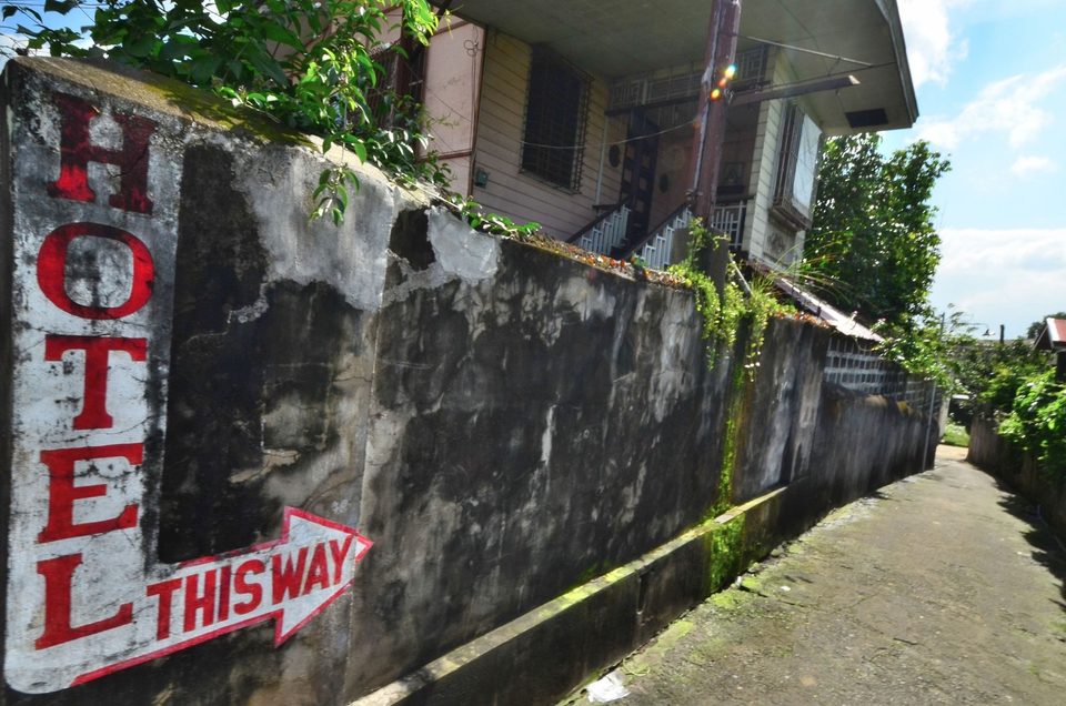 The way to the hotel in town of Pagsanjan