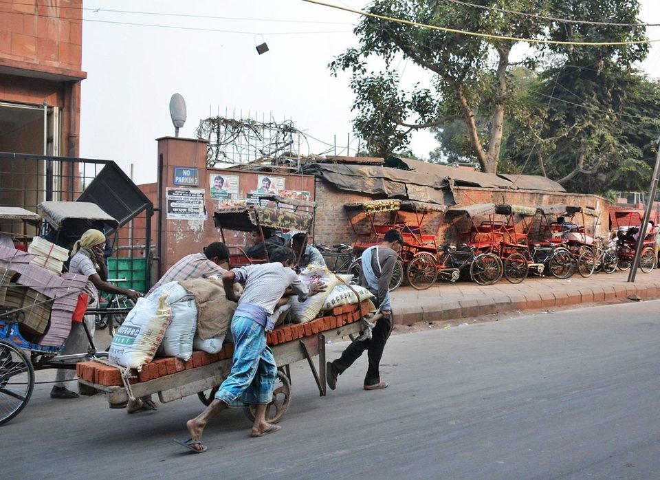 Men at work, Old Delhi