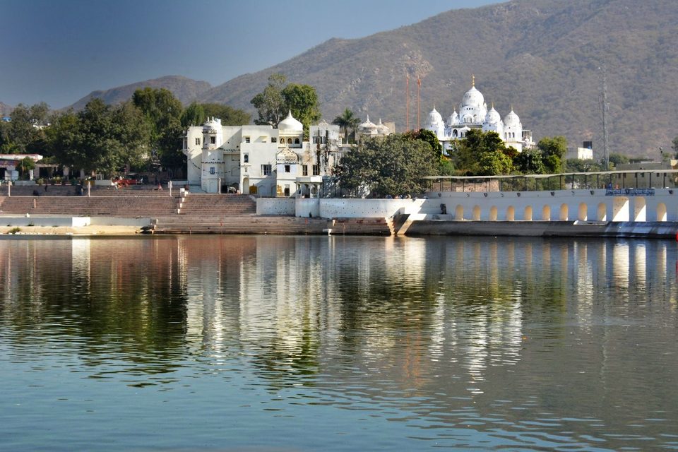 Pushkar, town bordering the Thar Desert