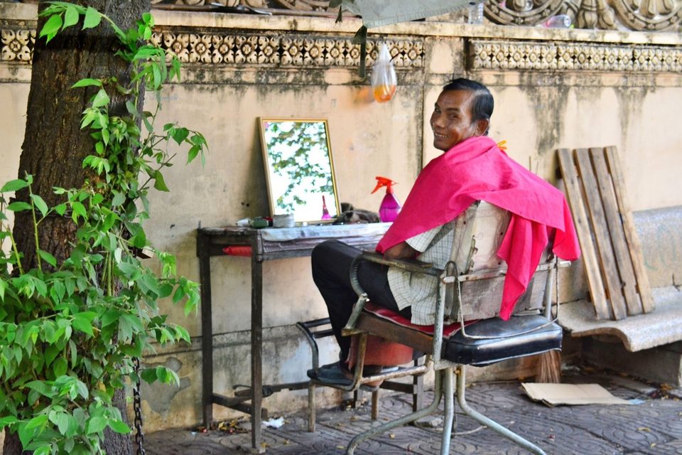 CAMBODIA - Street Barber, Phnom Penh