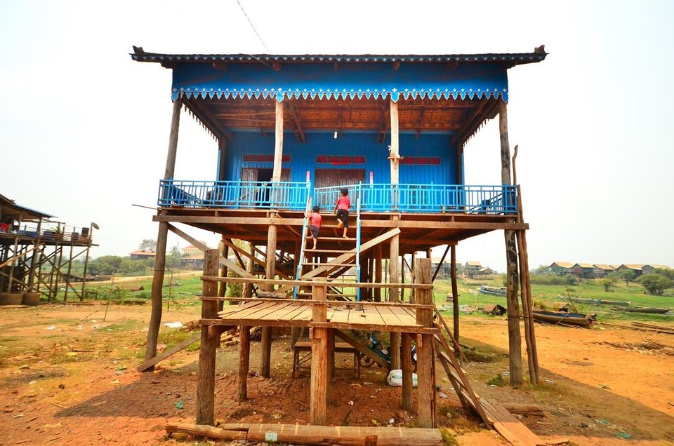 Fisherman's House in floating village during dry season, Kompong Phluk