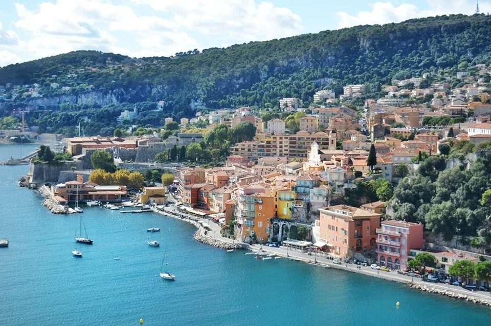 Villefranche - sur - Mer, riviera village view on train track