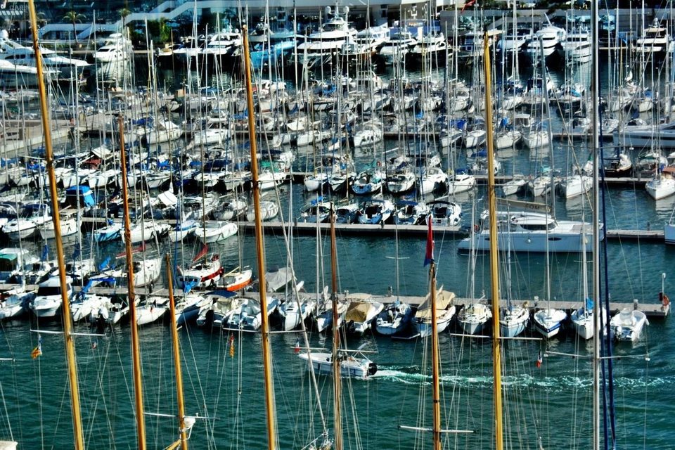 Cannes port
